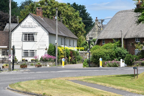 Photo 6"x4" The Barford Inn and A30 Barford St Martin c2021