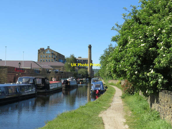 Photo 6"x4" Canal path, Huddersfield Huddersfield c2021