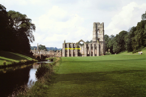 Photo 6"x4" Fountains Abbey and the River Skell, 1980 Aldfield c1980
