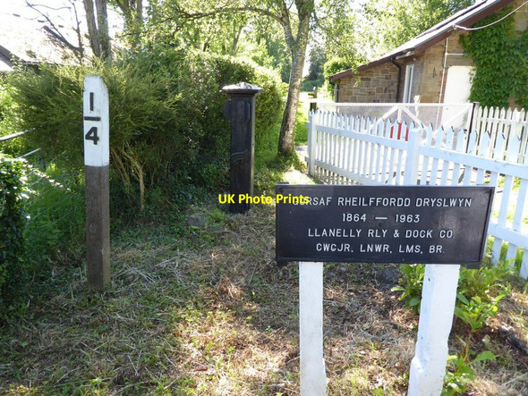 Photo 6"x4" The site of the old railway Dryslwyn\/SN5520 c2021