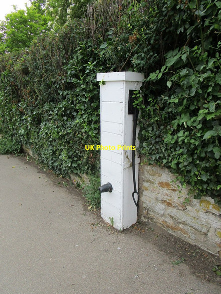 Photo 6"x4" Village pump, Main Street, Whissendine Whissendine c2021