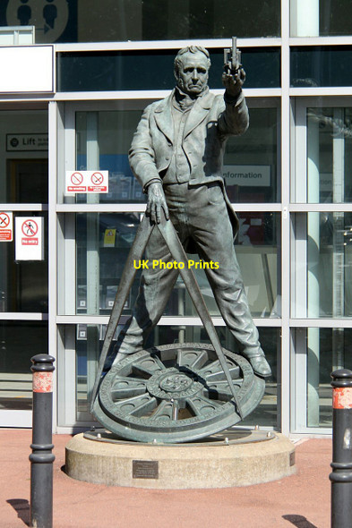 Photo 6"x4" George Stephenson at Chesterfield Station Chesterfield\/SK3871 c2021