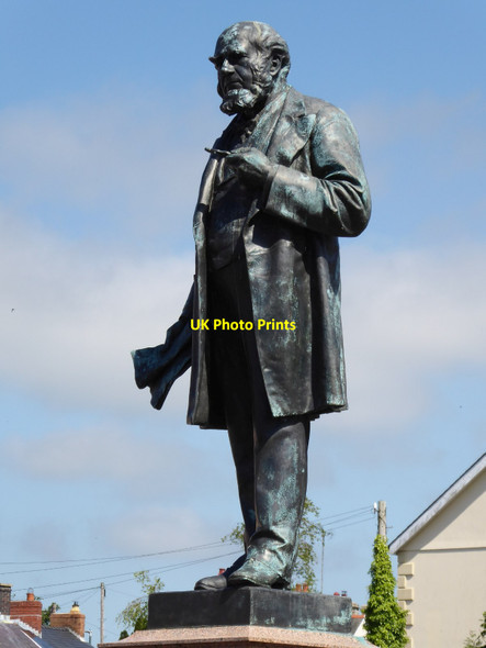 Photo 6"x4" Statue of Henry Richard Tregaron c2021