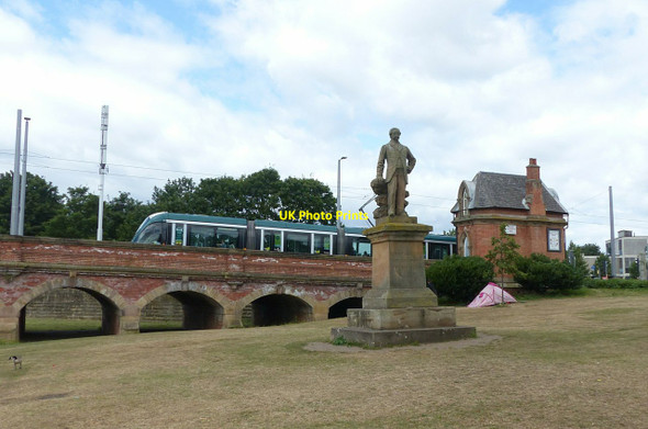 Photo 6"x4" Statue by Wilford Bridge West Bridgford c2021