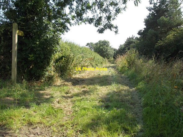 Photo 6"x4" A well kept bridleway, Great Kelk Great Kelk c2021