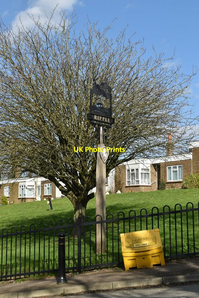 Photo 6"x4" Ripple village sign Ripple\/TR3449 c2020