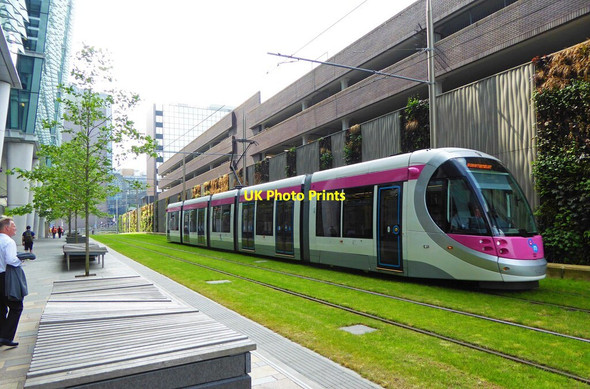 Photo 6"x4" Tram 32 approaching St Chads tram stop, Birmingham Lee Bank c2016