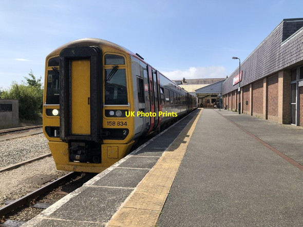 Photo 6"x4" Class 158 Multiple Unit at Pwllheli Pwllheli c2021