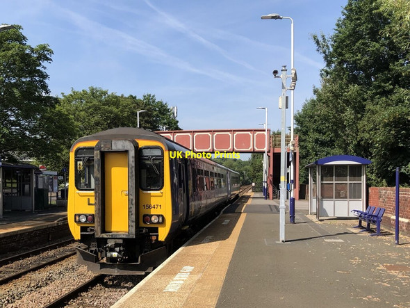 Photo 6"x4" Class 156 Multiple Unit at Blaydon Blaydon c2021