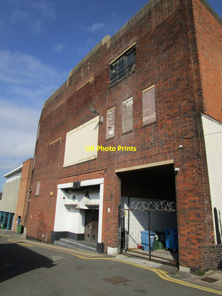 Photo 6"x4" Entrance to former nightclub\/ St George's Ballroom on Horsefair, Hinckley Hinckley c2021