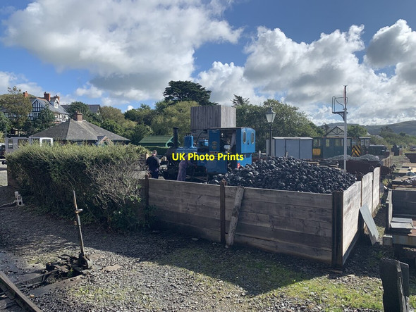 Photo 6"x4" Coal station at Tywyn Wharf station Tywyn\/SH5800 c2021