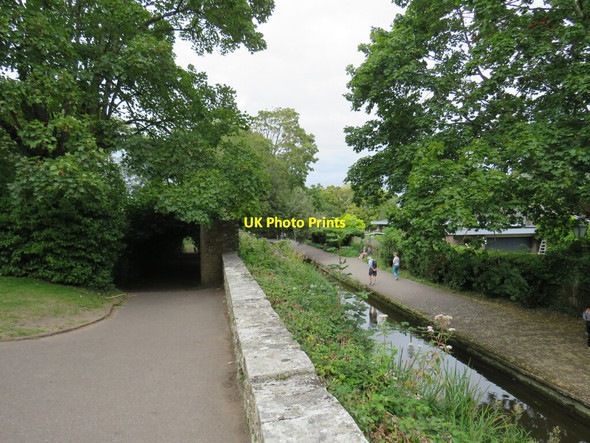 Photo 6"x4" Paths alongside Mill Stream, Christchurch Christchurch\/SZ1592 c2021