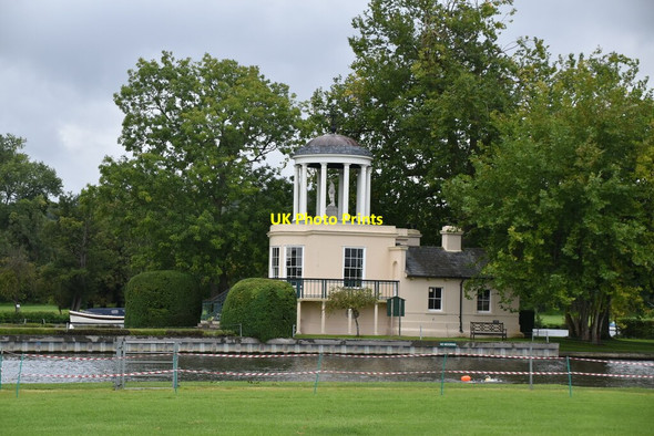 Photo 6"x4" Temple Island Henley-on-Thames c2020