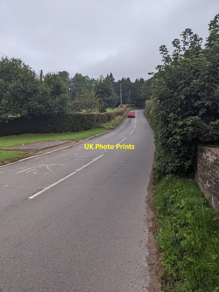 Photo 6"x4" NW along the B4293, Cobblers Plain, Monmouthshire Cobbler's Plain c2021