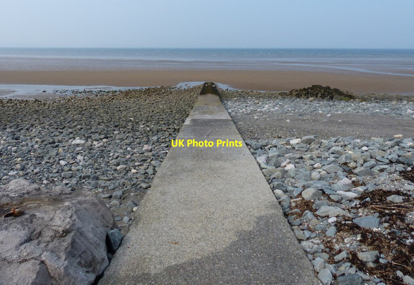 Photo 6"x4" Slipway on Llanfairfechan beach Llanfairfechan c2019