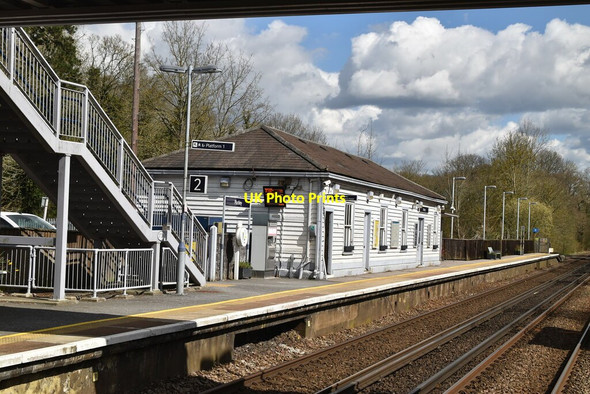 Photo 6"x4" Pluckley Station Chamber's Green c2021