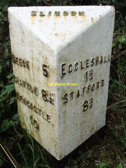 Photo 6"x4" Old Milestone Brockton\/SJ8131 c2021
