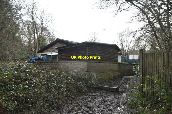 Photo 6"x4" Building by footpath in High Castle Wood East Hill\/TQ5562 c2020