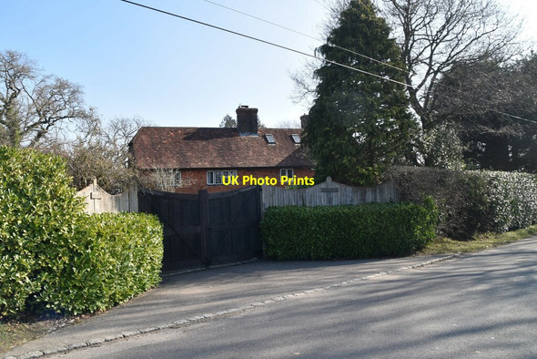 Photo 6"x4" Harlings Cottage Rusher's Cross c2021