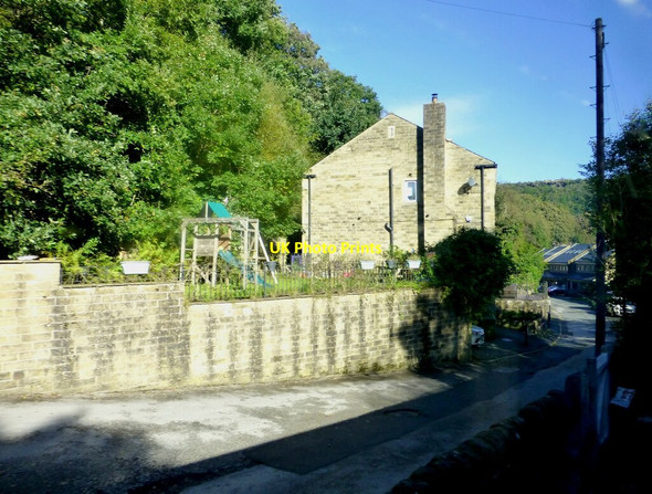 Photo 6"x4" Oakville Road at Calderside Hebden Bridge c2021