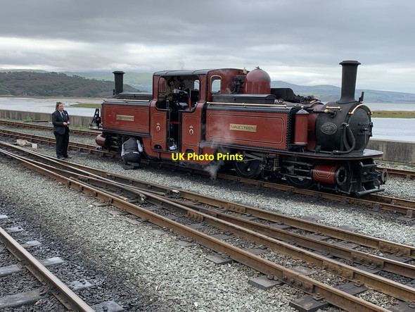 Photo 6"x4" David Lloyd George having some TLC Porthmadog c2021