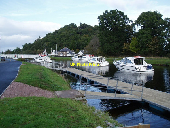 Photo 6"x4" Five boats in queue on Caledonian Canal Inverness c2021