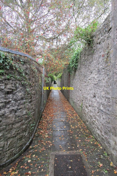 Photo 6"x4" Footpath to Paul Street, Shepton Mallet Shepton Mallet c2021
