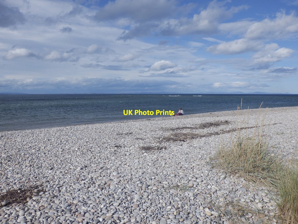 Photo 6"x4" Shingle beach, Findhorn Findhorn c2021