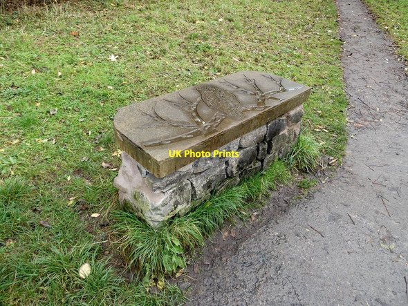 Photo 6"x4" Owl bench near Cross Hill Quarry Clitheroe\/SD7441 c2021