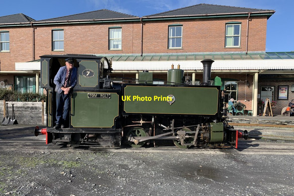 Photo 6"x4" No.7 Tom Rolt at Tywyn Wharf station Tywyn\/SH5800 c2021