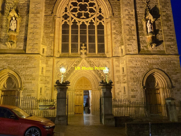 Photo 6"x4" Sacred Heart Church at night, Omagh Omagh c2021