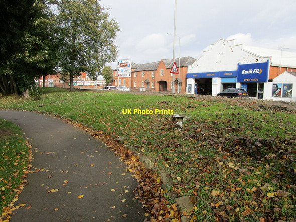 Photo 6"x4" Line of Civil War defences, Friary Gardens, Newark Newark-on-Trent c2021