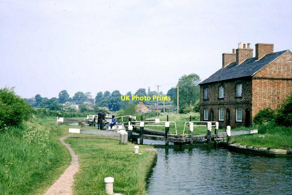 Photo 6"x4" Lock 4, Braunston, 1968 Braunston c1968