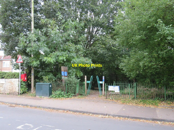Photo 6"x4" Entrance to railway path, Wetherby Wetherby c2021