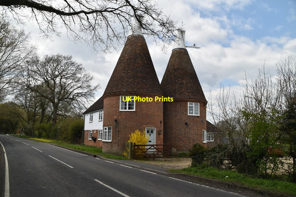 Photo 6"x4" The Oast, Woodchurch Rd Tenterden c2021 P1