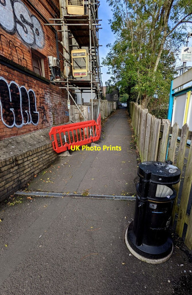 Photo 6"x4" Path ascending to Stanwell Road, Penarth Penarth\/ST1871 c2021