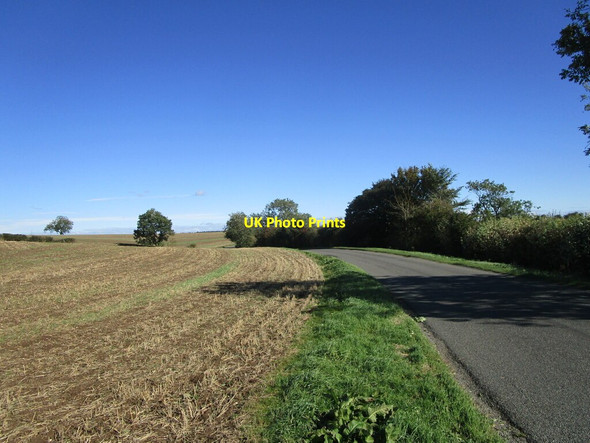 Photo 6"x4" Stubble field alongside Billesdon Road Frisby c2021
