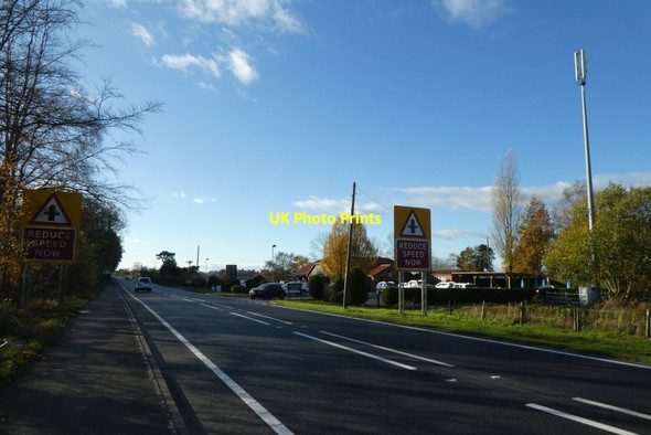 Photo 6"x4" A64 and signs Moor End\/SE6656 c2021