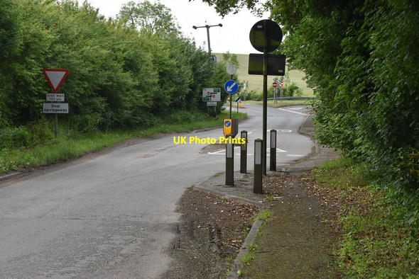 Photo 6"x4" Traffic calming, Station Rd Odsey c2021