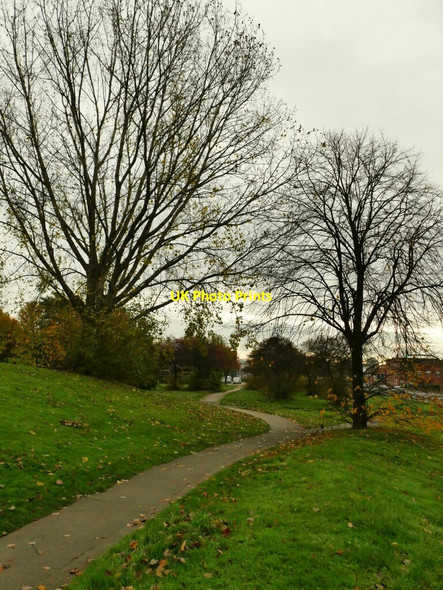 Photo 6"x4" Path alongside Kirkstall Road Leeds\/SE3034 c2021