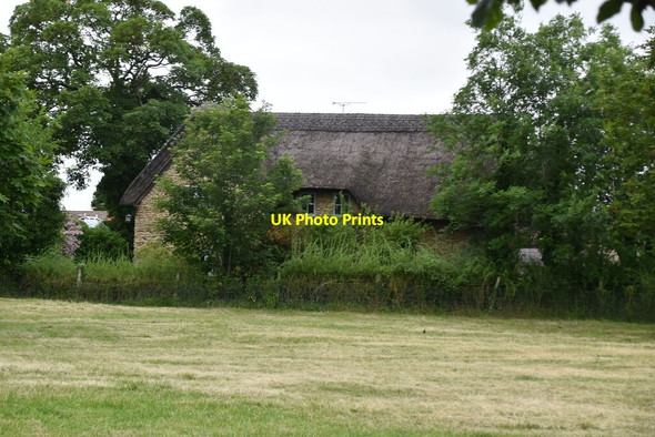 Photo 6"x4" The Cottage on The Green Charney Bassett c2021