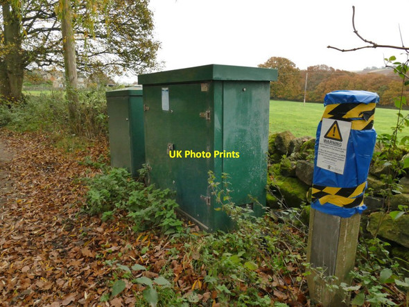 Photo 6"x4" This is an ex-lamppost Bingley\/SE1139 c2021