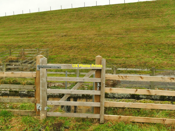Photo 6"x4" Eldwick Reservoir - access gate Bingley\/SE1139 c2021