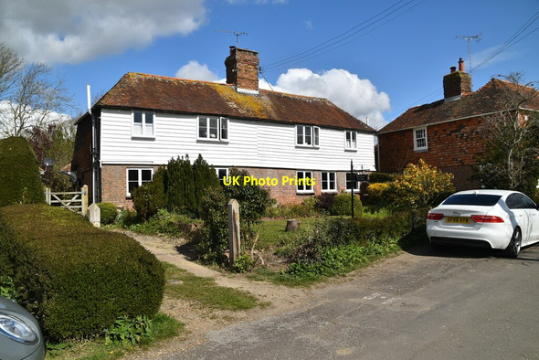 Photo 6"x4" Weatherboarded cottage Rolvenden Layne c2021