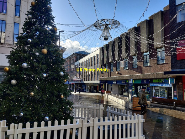 Photo 6"x4" Christmas decorations in Kidderminster town centre Kidderminster c2021
