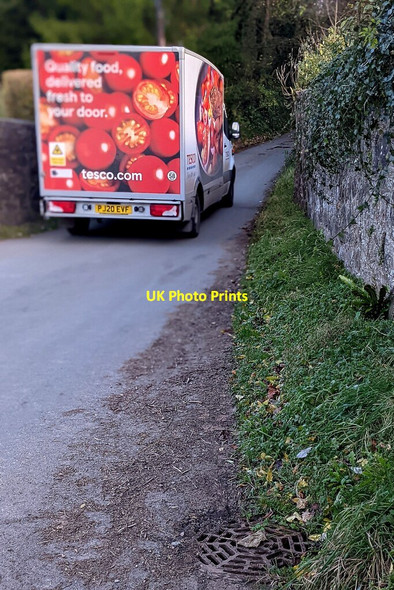 Photo 6"x4" Tesco home delivery van leaving Mounton Chepstow\/Cas-Gwent c2021