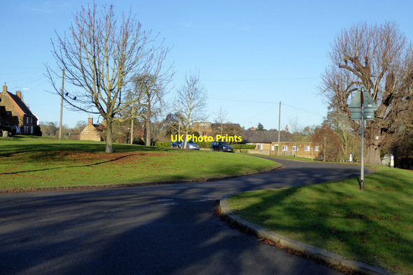 Photo 6"x4" Village Green, Badby Badby c2016