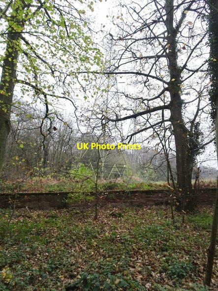 Photo 6"x4" Two Pylons Scene Sedgley c2021