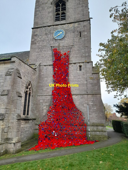 Photo 6"x4" River of poppies, St. Giles' church, Balderton Newark-on-Trent c2021