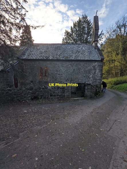 Photo 6"x4" North side of St Andoenus, Mounton Chepstow\/Cas-Gwent c2021